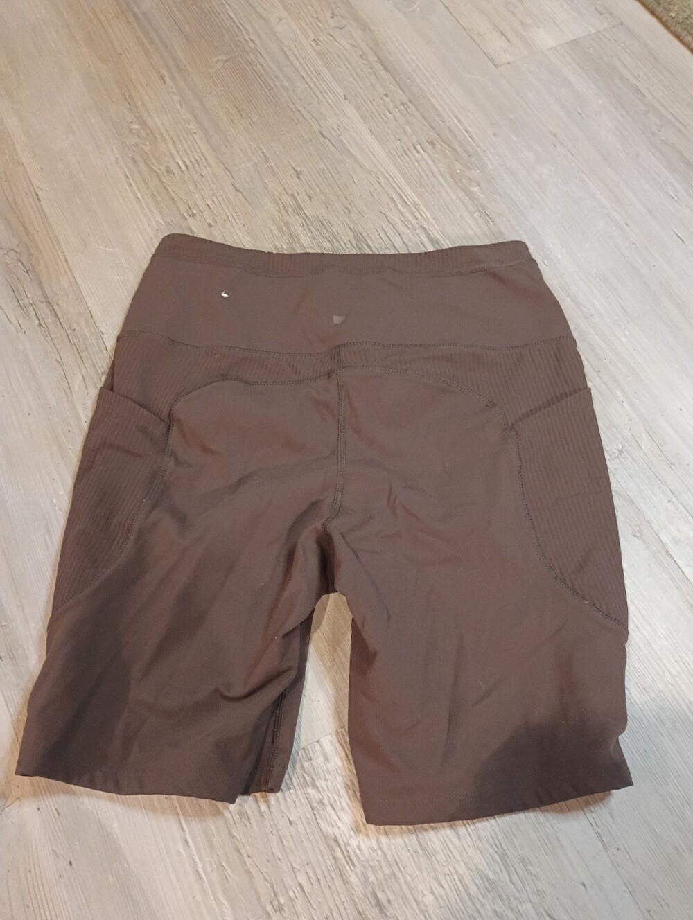 Shorts - Picture 3 of 5